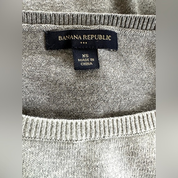 Banana Republic Gray Crew Neck Sweater Versatile Knit - Picture 4 of 6